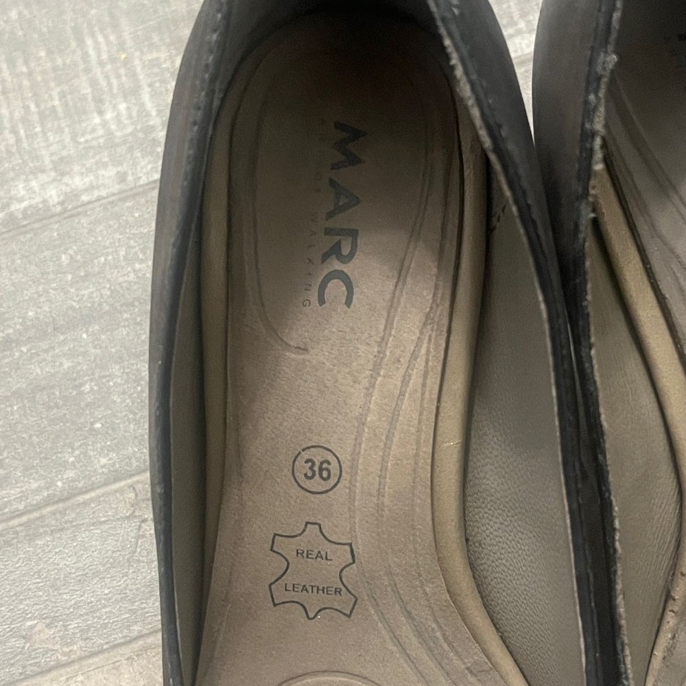 Marc Art of Walking Black Leather Round Toe Heels 3” Heels - Picture 2 of 12